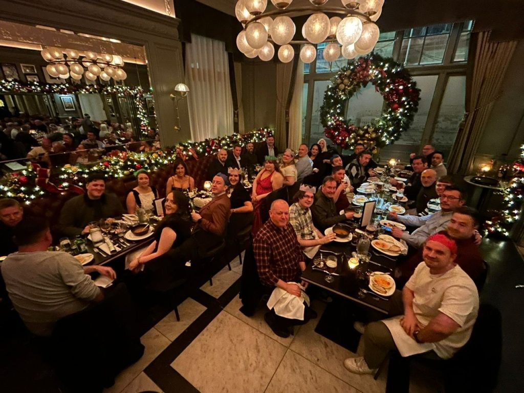 aspen solutions glasgow team photo at christmas party